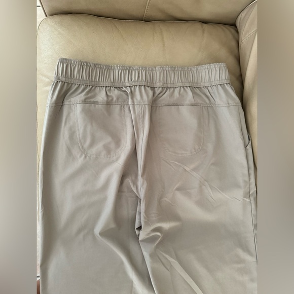 Eddie Bauer Women's Rapids Capri in CINDER. MSRP $64 - Picture 9 of 17